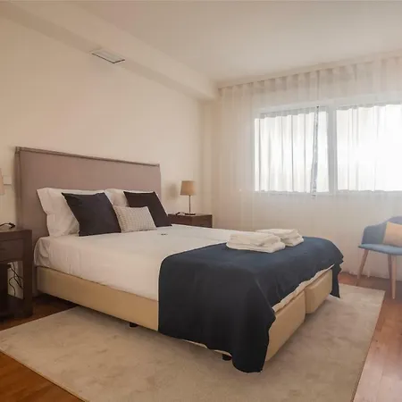 Saldanha Executive Apartment By The Portuguese Butler-2